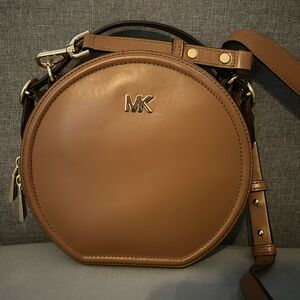 Michael Kors Delaney Canteen Bag